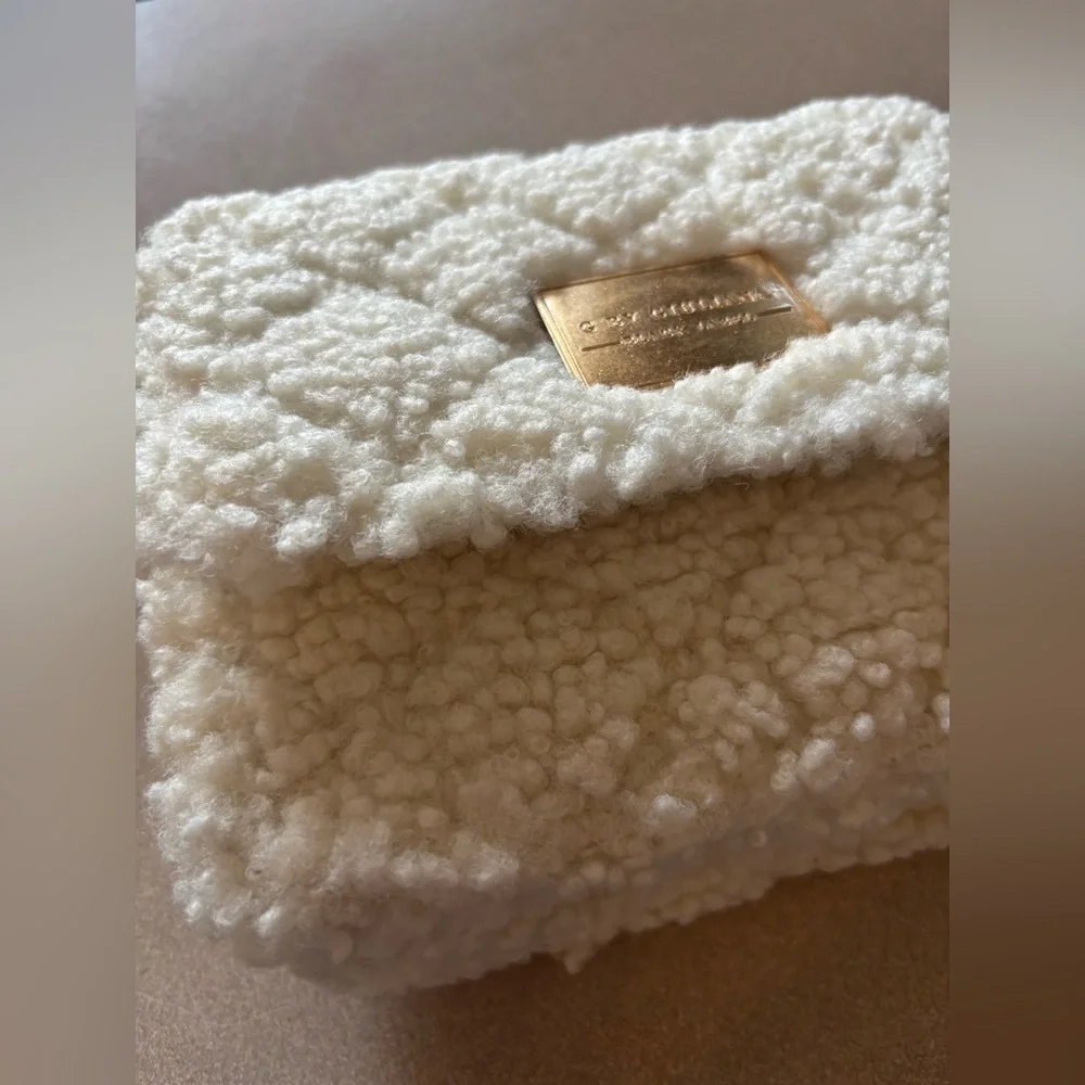 G by Giuliana Cream Faux Fur Wristlet Clutch